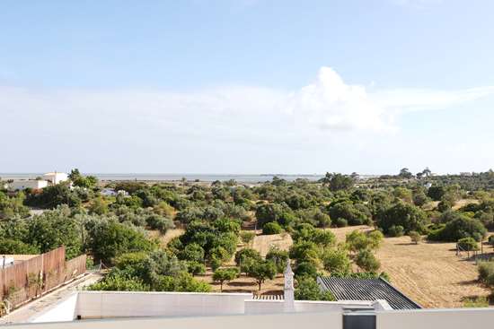 3 bedroom townhouse within the Ria Formosa nature park near Fuseta and Olhão