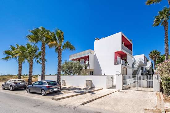 Apartamento T1  com vista para o mar e estacionamento -  Santa Luzia, perto de Tavira.