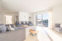 Stunning 5 bedroom Villa with heated Pool, Garage, Sea views & landscaped gardens, near Loulé.