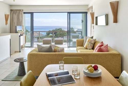 2 bedroom villa in the Algarve with guaranteed return 