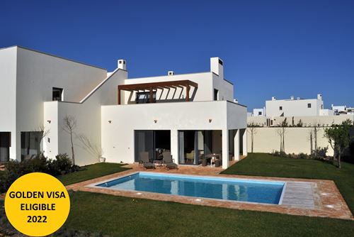 3 bedroom villa in the Algarve, with guarantida profitability (applicable for Gold Visa also from 2022)