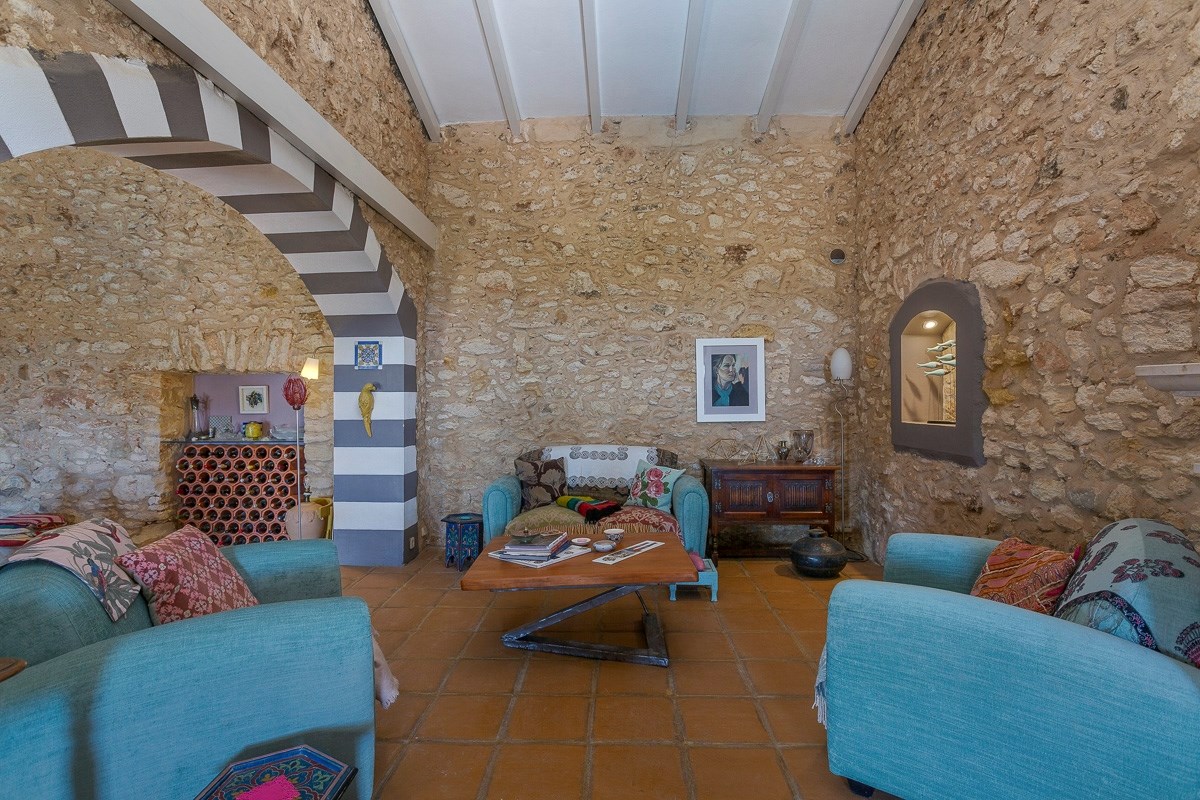 7 bed Villa For Sale in Boliqueime, Central Algarve - thumb 4