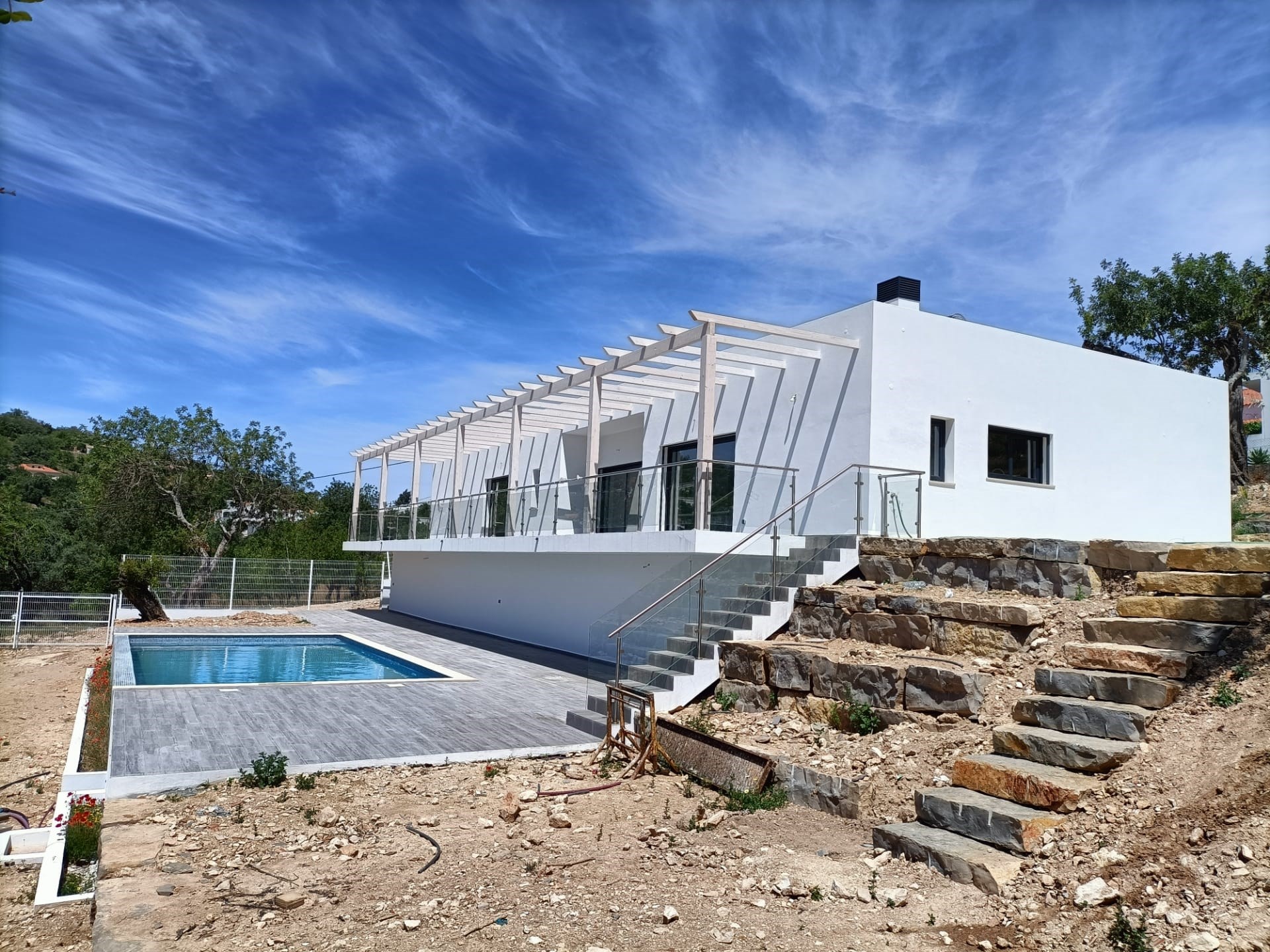 3 bed Villa For Sale in Loulé, Central Algarve - thumb 2