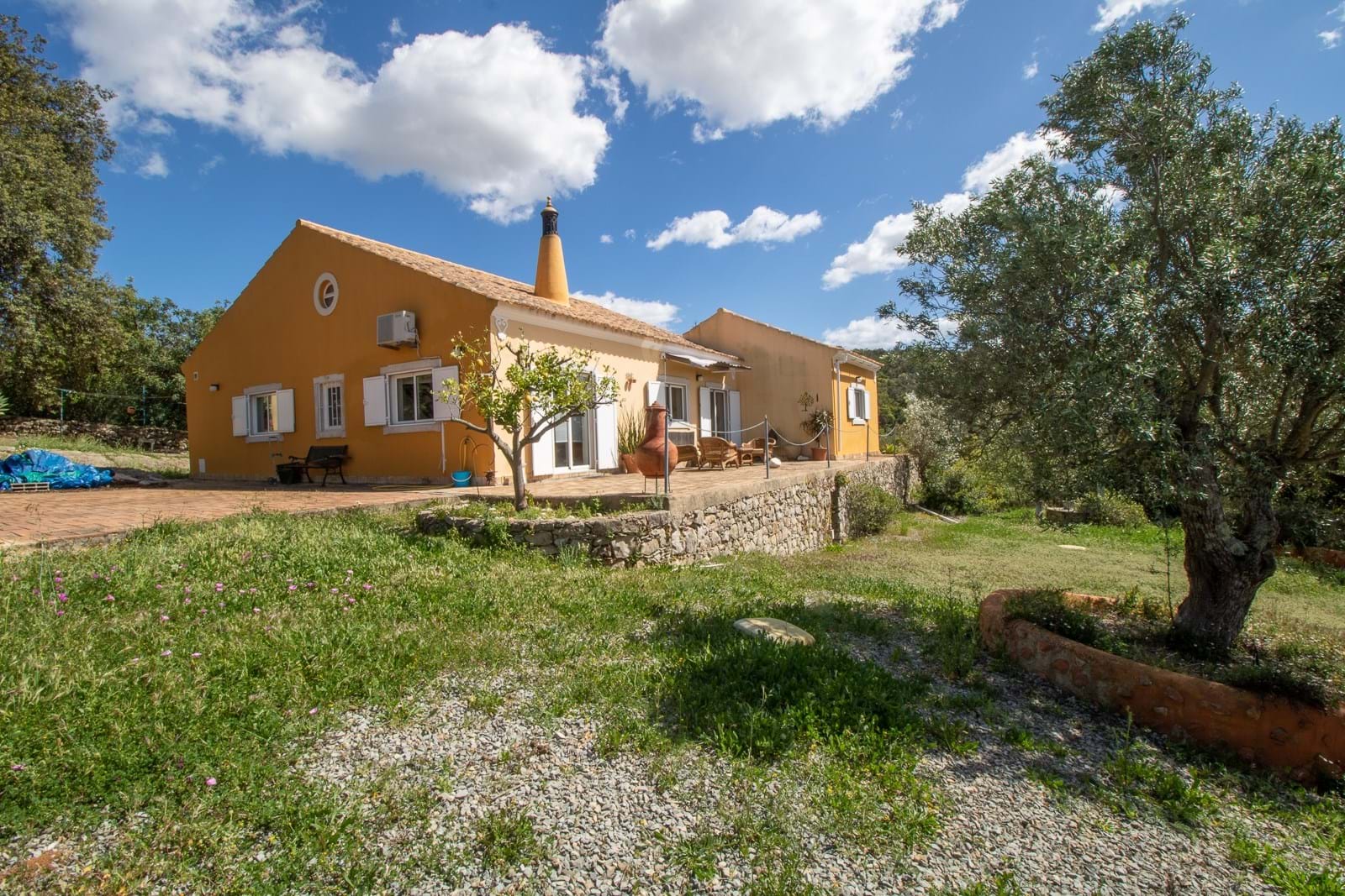 3 bed Villa For Sale in Faro, Central Algarve - thumb 2