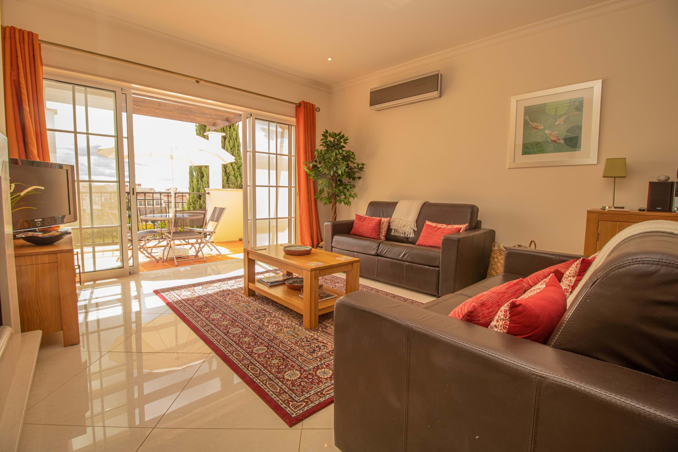 2 bed Apartment For Rent in Vilamoura, Central Algarve - thumb 3