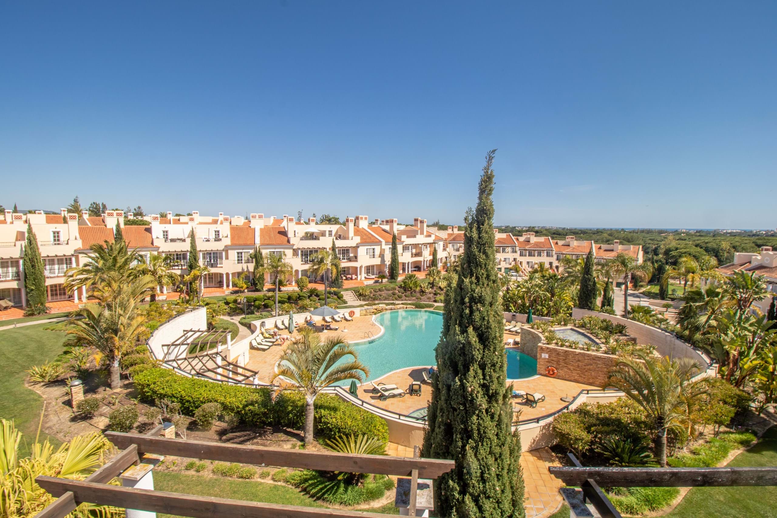2 bed Apartment For Rent in Vilamoura, Central Algarve - thumb 1