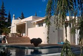 T3 Villa with private Pool and seaviews