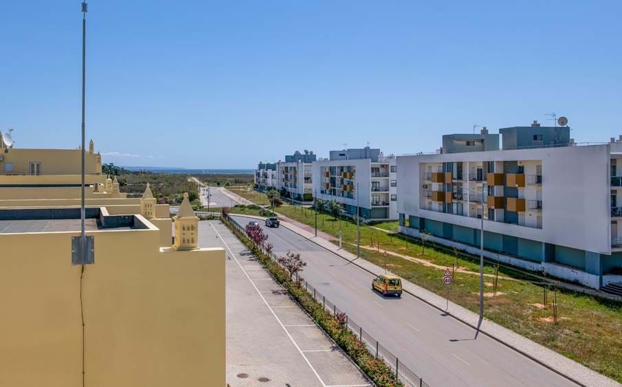 Apartment to rent in Lagos - Meia Praia