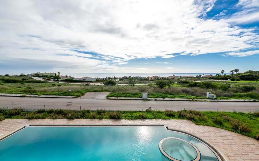 Moradia T7 à venda Algarve,Moradia vista mar,Moradia para venda praia da Luz,Moradia com piscina à venda