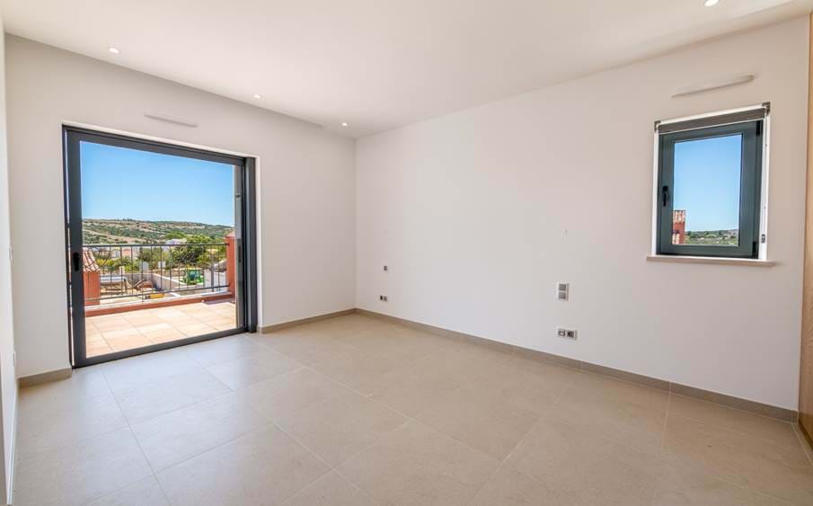 Quality construction, a short drive from the beach,Very quiet residential area