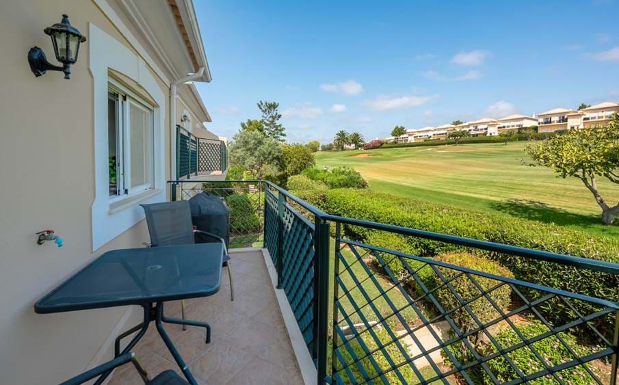 Boavista Golf Course,Beautiful views of golf and lake,Great location,Close to restaurants and supermarkets