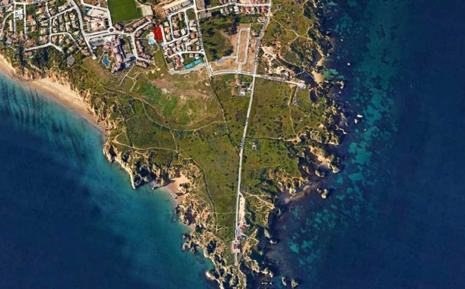 Areas from 400m2,Construction area 200 m2,Good location, just minutes from the beach,Plots for sale