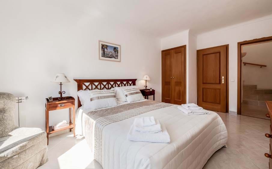 deux chambres, deux salles de bains, terrasse orientée sud-ouest, Porto Dona Maria, près de Praia da Luz, près de Burgau