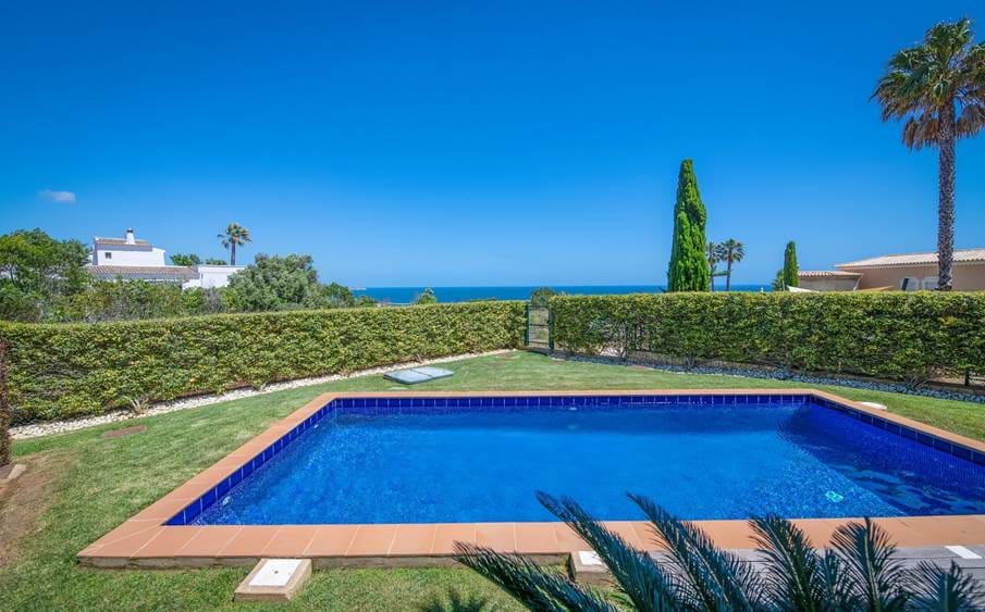 Mar da Luz 3 bed,3bed sea views,Resort 3 bed with views,excelent rental return