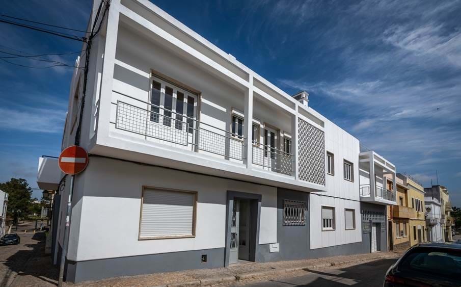 Portimão,Zweifamilienvilla,5 Schlafzimmer,Terrasse,in der Nähe von Stränden,Praia da Rocha,Garage