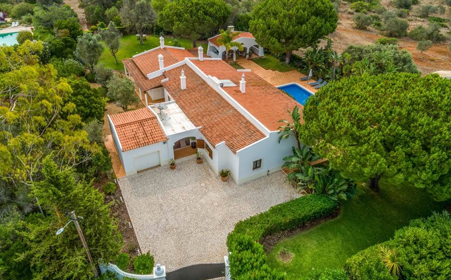 Colinas Verdes,4 bed villa,family villa,country villa,quiet villa location