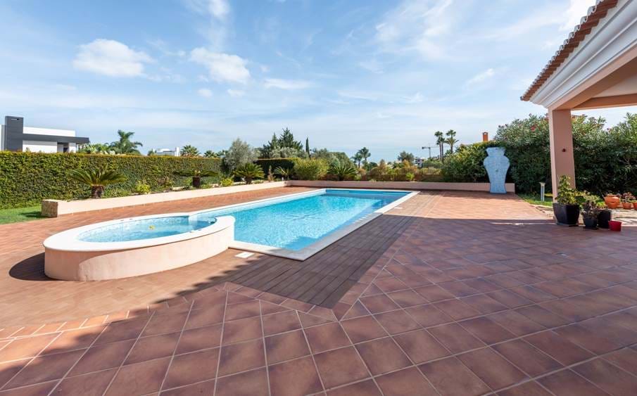 large villa,sea view,beach,swimming pool,luxury,lagos,portugal