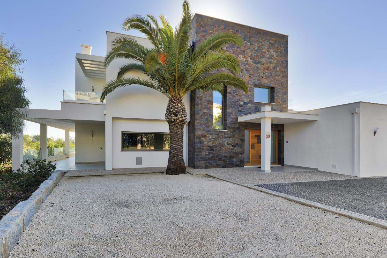 500m² villa with swimming pool, private path to the beach, sea view, VAU/Algarve.