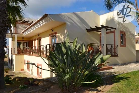 Montinhos da Luz - Propriété de qualité - Villa moderne et belle de 3 chambres avec mezzanine et garage spacieux dans une zone privilégiée! Avec belle vue sur la mer!