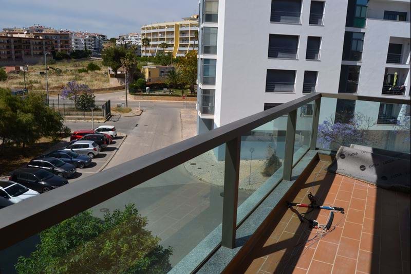 Ideal for young people!!   Lagos –Meia-Praia –Modern and well decorated T1 + 1 mezzanine apartment with communal swimming pool, indoor heated pool and health club, close to the Marina, beach and city!