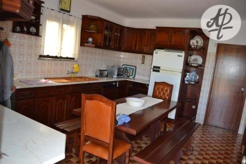 Mexilhoeira-Grande –countryside villa -Lovely rustic villa inserted in a big plot of land with fruit trees, garden& borehole. Very quiet and peaceful area to live!