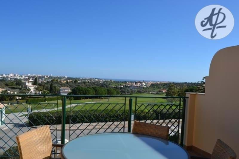 Lovely and bright 4 bedrooms villa with private pool, lovely gardens and sea views 