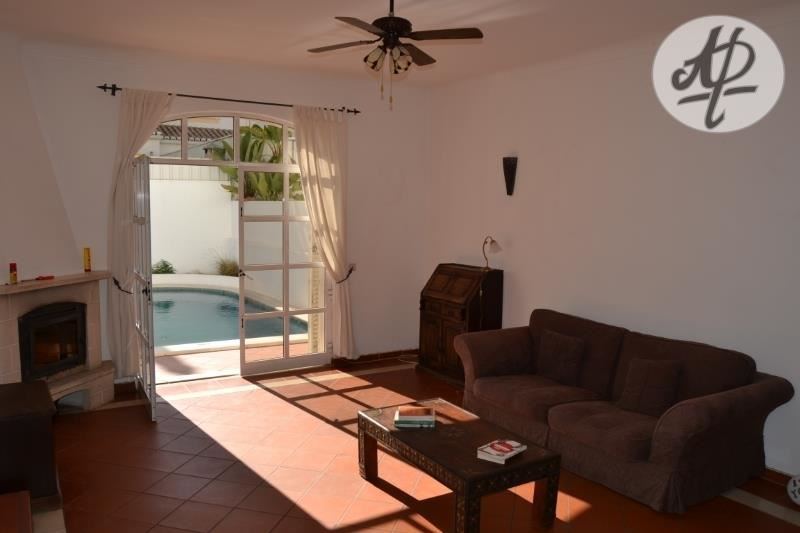 Lagos - Cozy 3 Bedrooms and 3 bathrooms townhouse with pool and small garden. Within walking distance to the beach and city center