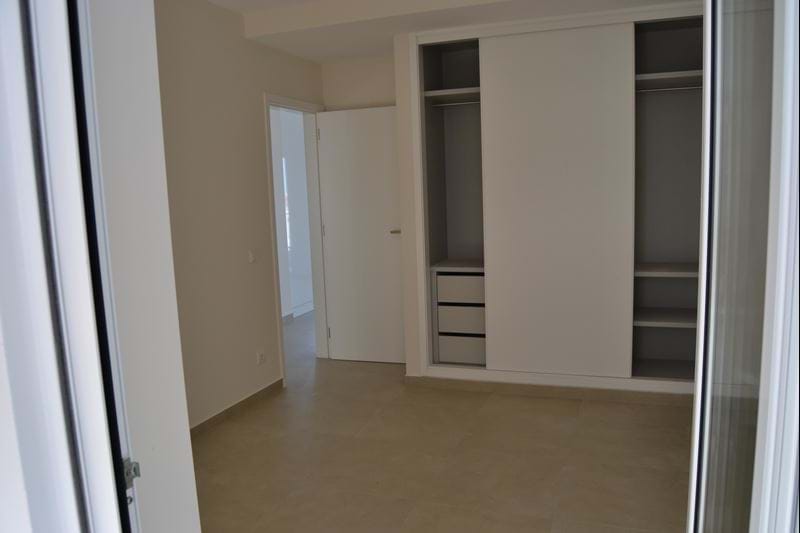Cozy 2 bedroom, apartment with magnificent views of the city and the sea! 1 huge private terrace! 