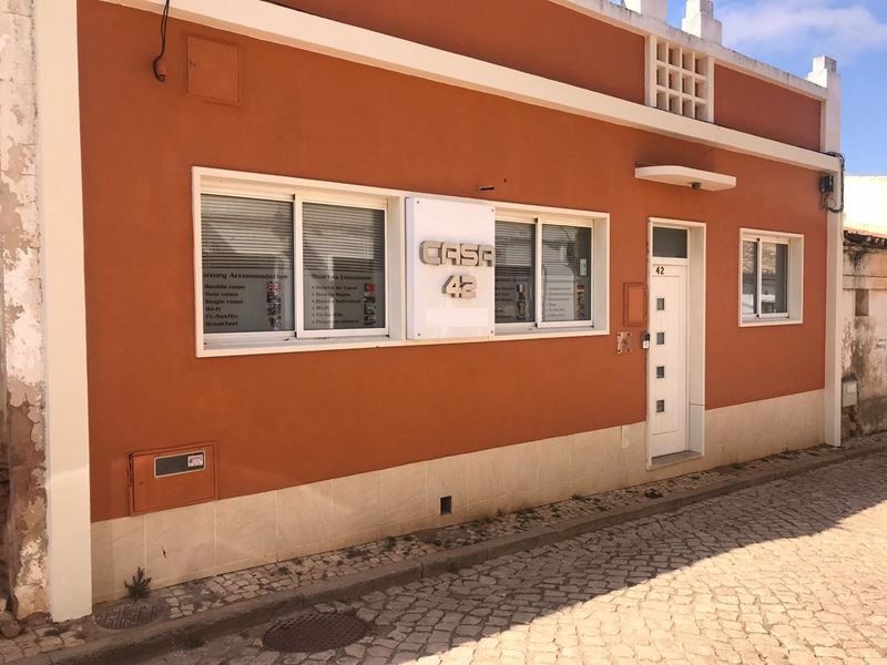 Moradia em banda com 8 quartos, em funcionamento como Botique Guesthouse para vender em Barão S. João - Algarve 