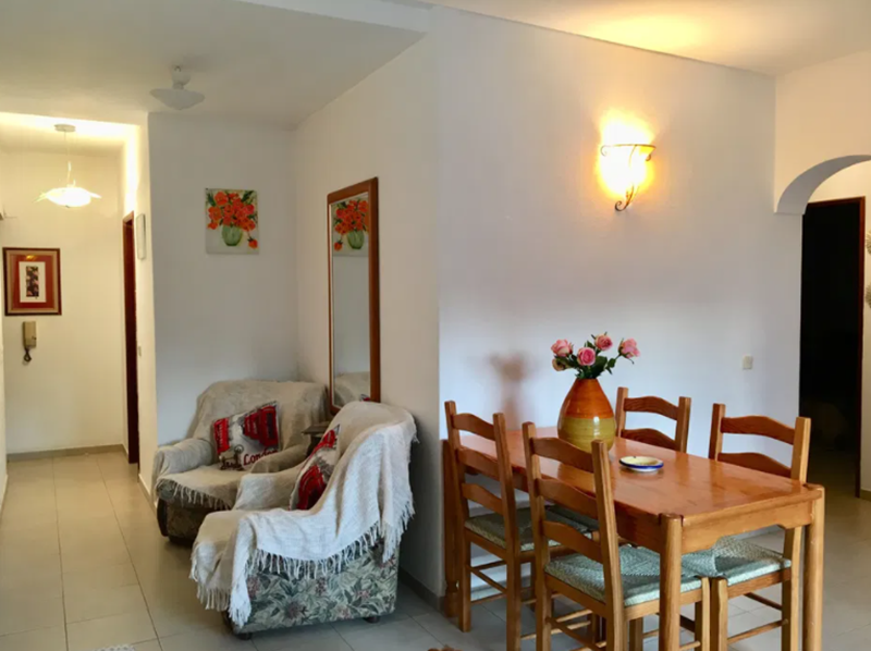 2 bedroom apartment in privileged location, close to all the  amenities and within walking distance to the Marina and beach for sale in Lagos- Algarve