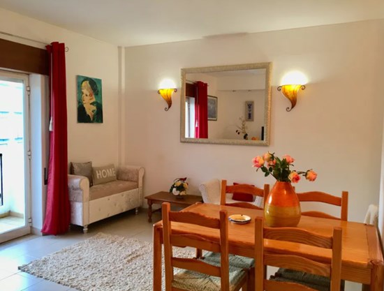 Apartamento T2 em localização privilegiada, perto de todas as comodidades e a curta distância da Marina e da praia para venda em Lagos- Algarve
