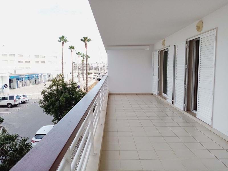 Desire location!!  T2 apartment in the emblematic MARINA of Lagos! HUGE, renovated, parking space and beautiful views.  For sale in Lagos - Algarve