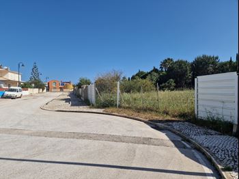 Plot of land for construction of 1 villa with 2 floors and basement, with 2 parking spaces and swimming pool for sale in Ponta da Piedade - Lagos!