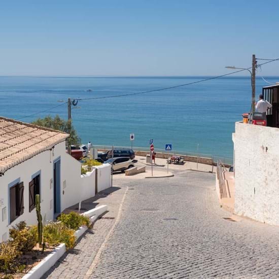 Apartment with 2 bedrooms and 1 bathroom to rent in Burgau