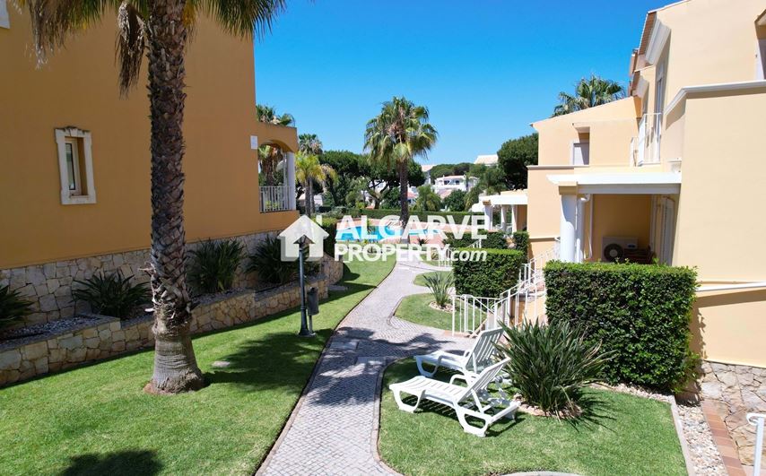Excellent 4 bedroom villa near the Marina in Vilamoura, Algarve