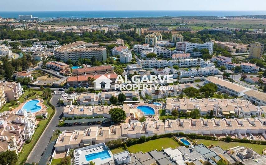 Charmante villa de 2 chambres à côté du golf et à proximité de la plage et de la Marina de Vilamoura, Algarve