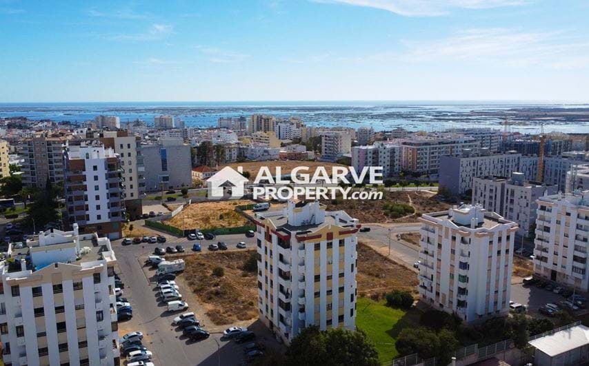 Appartement T3 à Vendre au Centre de Faro, Algarve