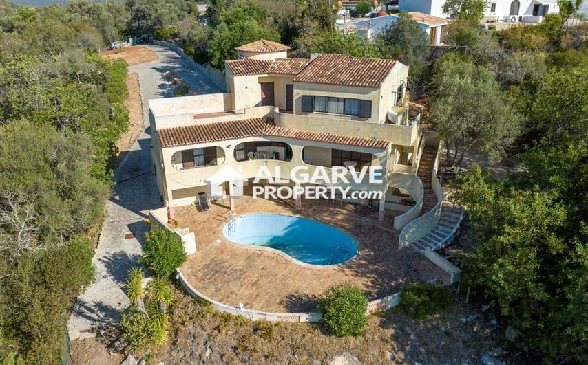Three bedroom villa with project approved and with sea view in Loulé, Algarve