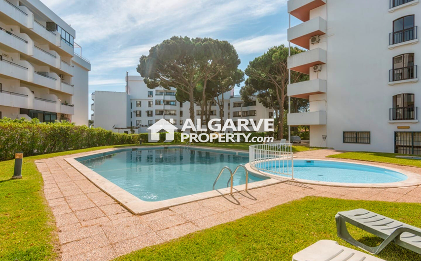 Lovely studio apartment with a privileged location and investment potential in Vilamoura, Algarve.