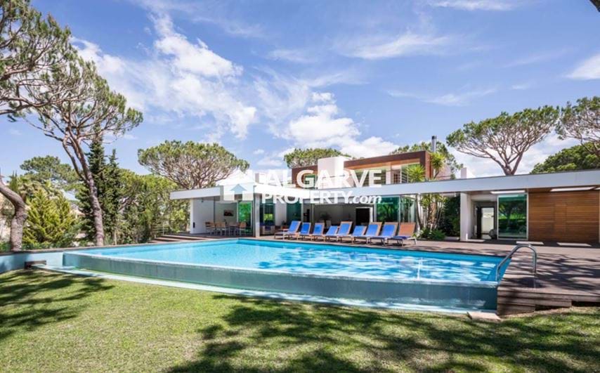 VILAMOURA  Magnificent 5 bed villa with stunning GOLF VIEWS