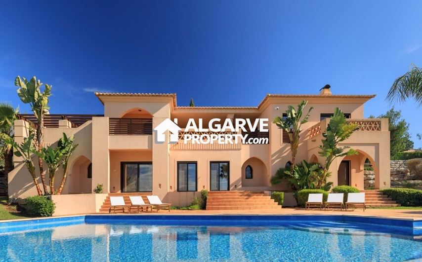 5 Bed Villa - An excellent investment within the GOLF