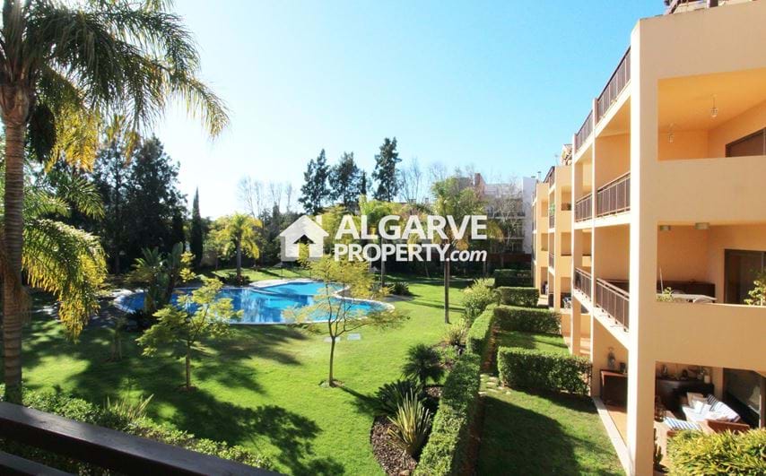 2 Bedroom apart located 5 minutes drive from the Marina and the Beach in Vilamoura