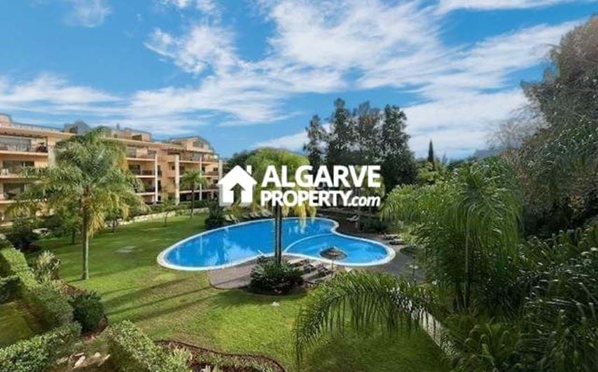 2 Bedroom apart located 5 minutes drive from the Marina and the Beach in Vilamoura