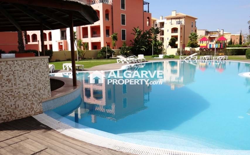VILAMOURA - Spacious T2 next to the club house of the Victoria GOLF