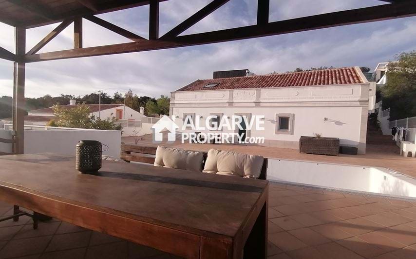 SÃO BRÁS - 3 bed Villa fully renovated in a quiet area with countryside and SEA views.