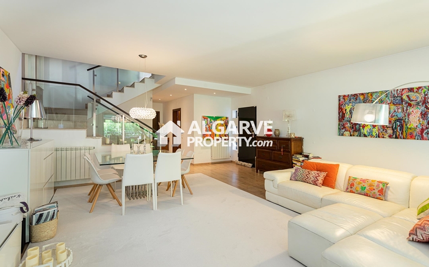 BOLIQUEIME - 6  bed townhouse close to the MARINA in Vilamoura and the BEACH