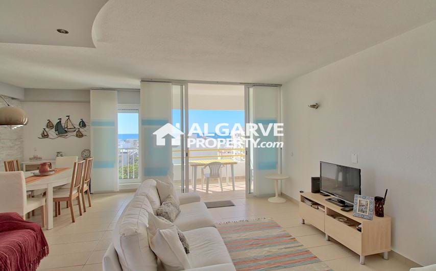 QUARTEIRA -  3 Bedroom apartment , fully refurbished 300 mts from the beach