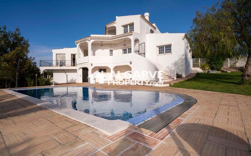 LOULÉ - 4 Bed villa detached with excelent country and city views