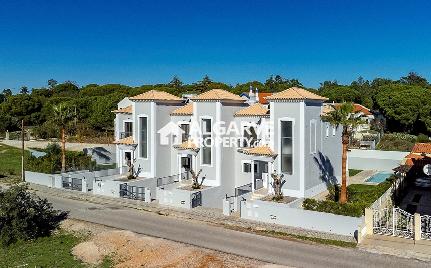 QUARTEIRA - NEW 4 bed villa near Vilamoura and Vila Sol, close to the GOLF and the BEACH.