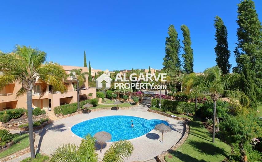 VILAMOURA - Spacious 2 bed apart inside the GOLF